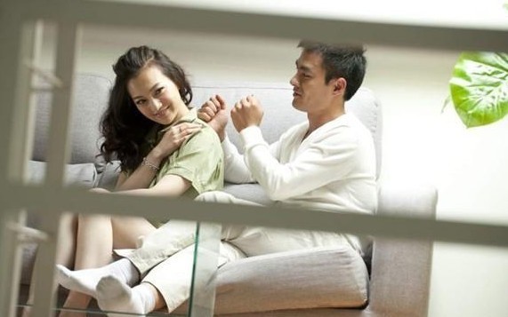 一个大男人不到四十岁,<em>为什么头发掉</em>的那么历