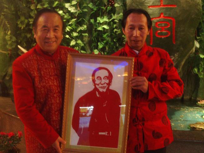 陈子豪所撕出来的\书法\作品