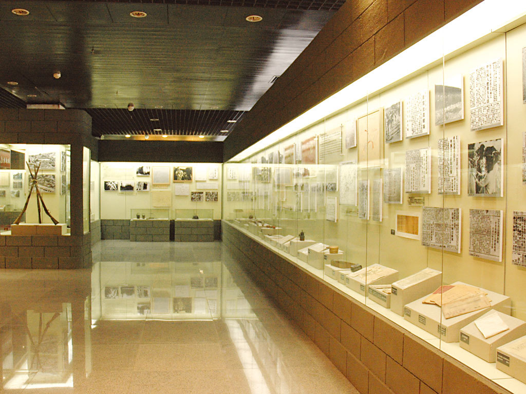 编辑本段展厅陈列 门头沟区博物馆四层《从历史