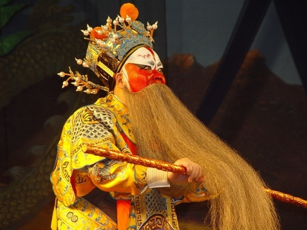 绍剧是一种古老的剧种,来源于秦腔,明末清初时期形成于绍兴地区,后