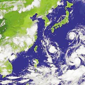 三台风太平洋上共舞